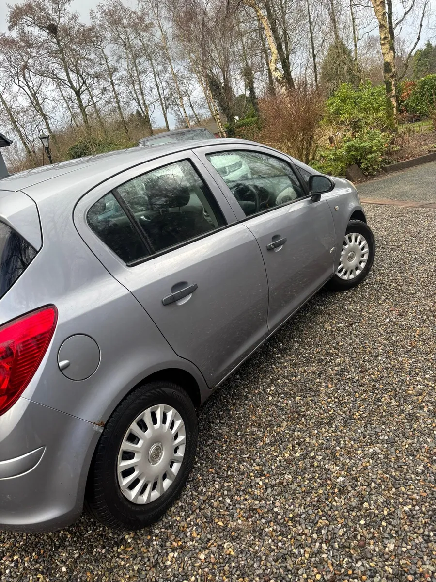 Vauxhall Corsa 2008 - Image 3