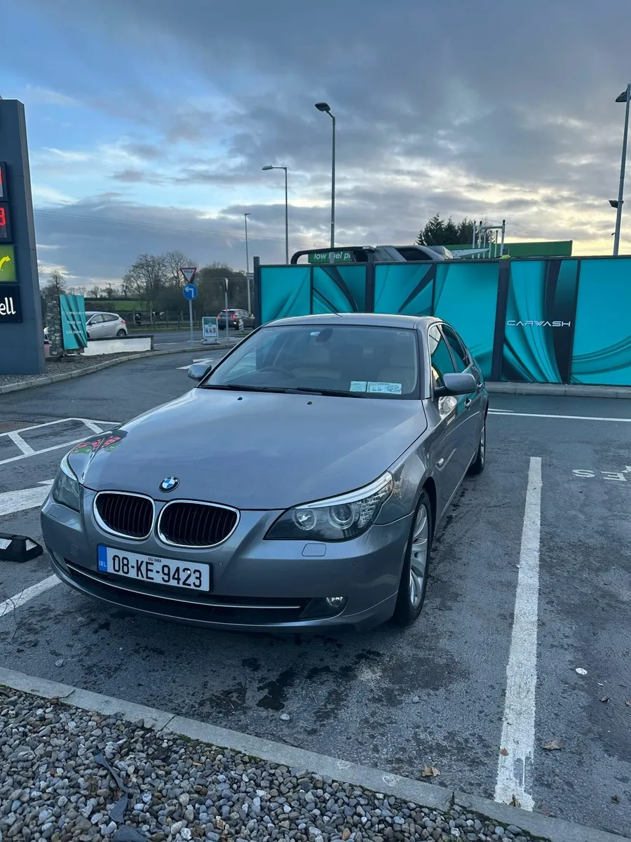 BMW 5-Series 2008 - Image 1