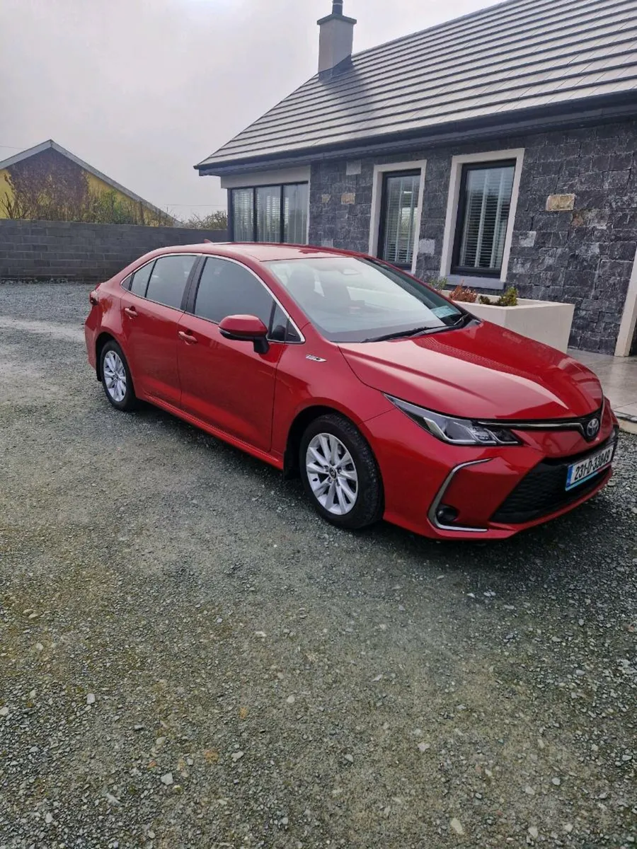 Toyota corolla - Image 4