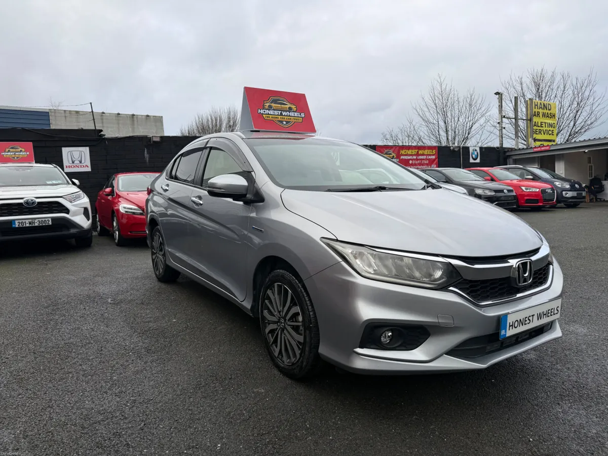 2018 Honda Grace 1.5L Hybrid Automatic - Image 2