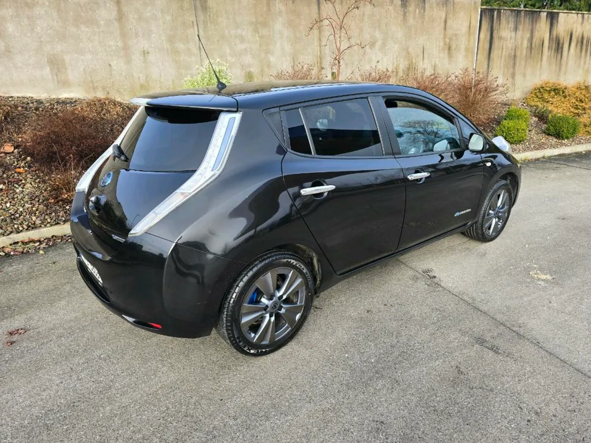 171Nissan Leaf Tekna 30Kwh NewNct LowMil 11bar - Image 3