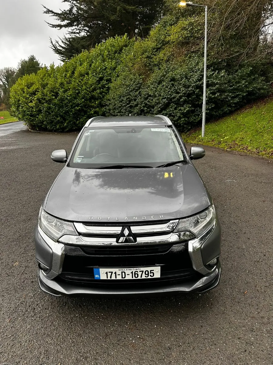 Mitsubishi Outlander 2017 - Image 2