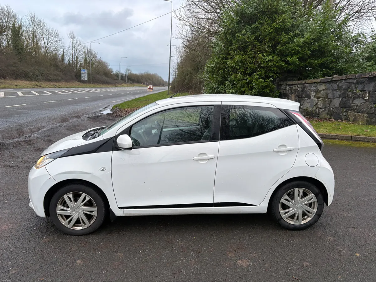 Toyota Aygo 2018 1.0 Petrol Manual .NCT 1/28!!! - Image 4