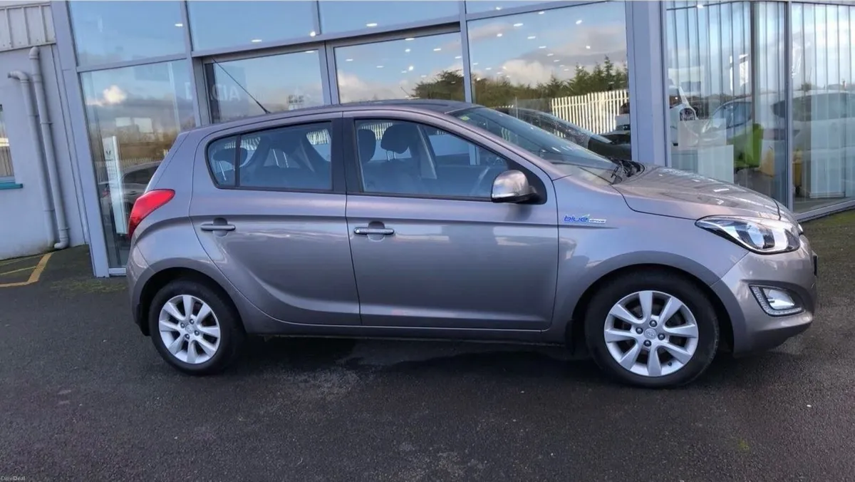 Hyundai i20 Premium 2014 Diesel - Image 1