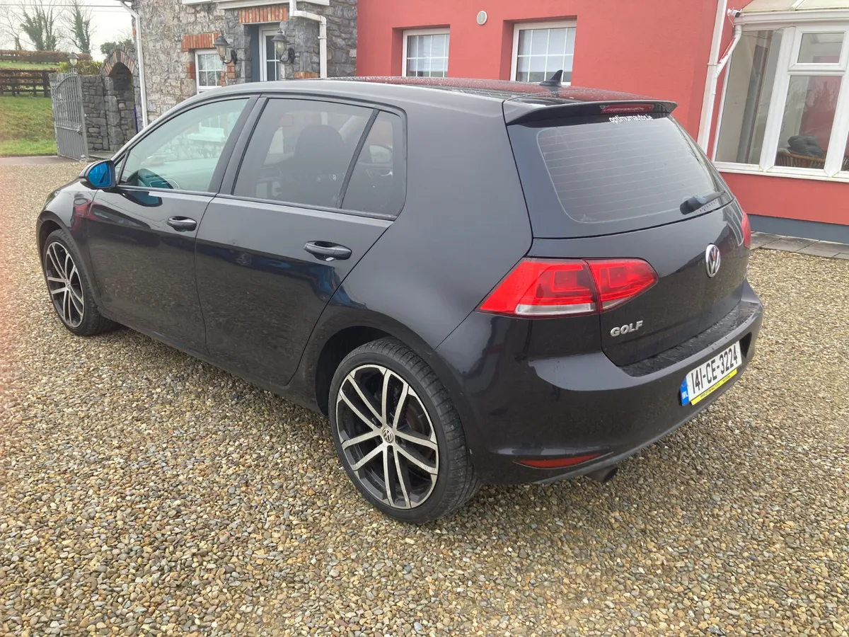 Volkswagen Golf 2014 Automatic - Image 3