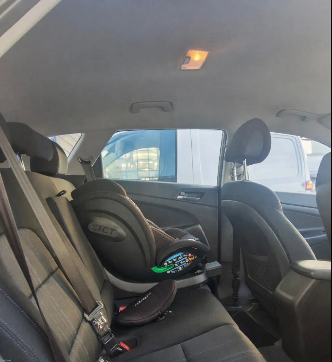 Hyundai Tucson 2018  2  yrs  NCT ,FSH - Image 3