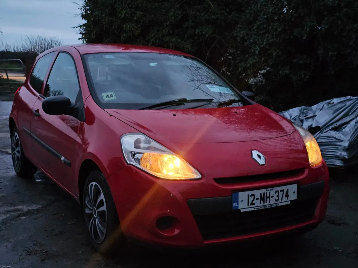 Renault Clio 2012 1.2L nct&tax €2200 - Image 2