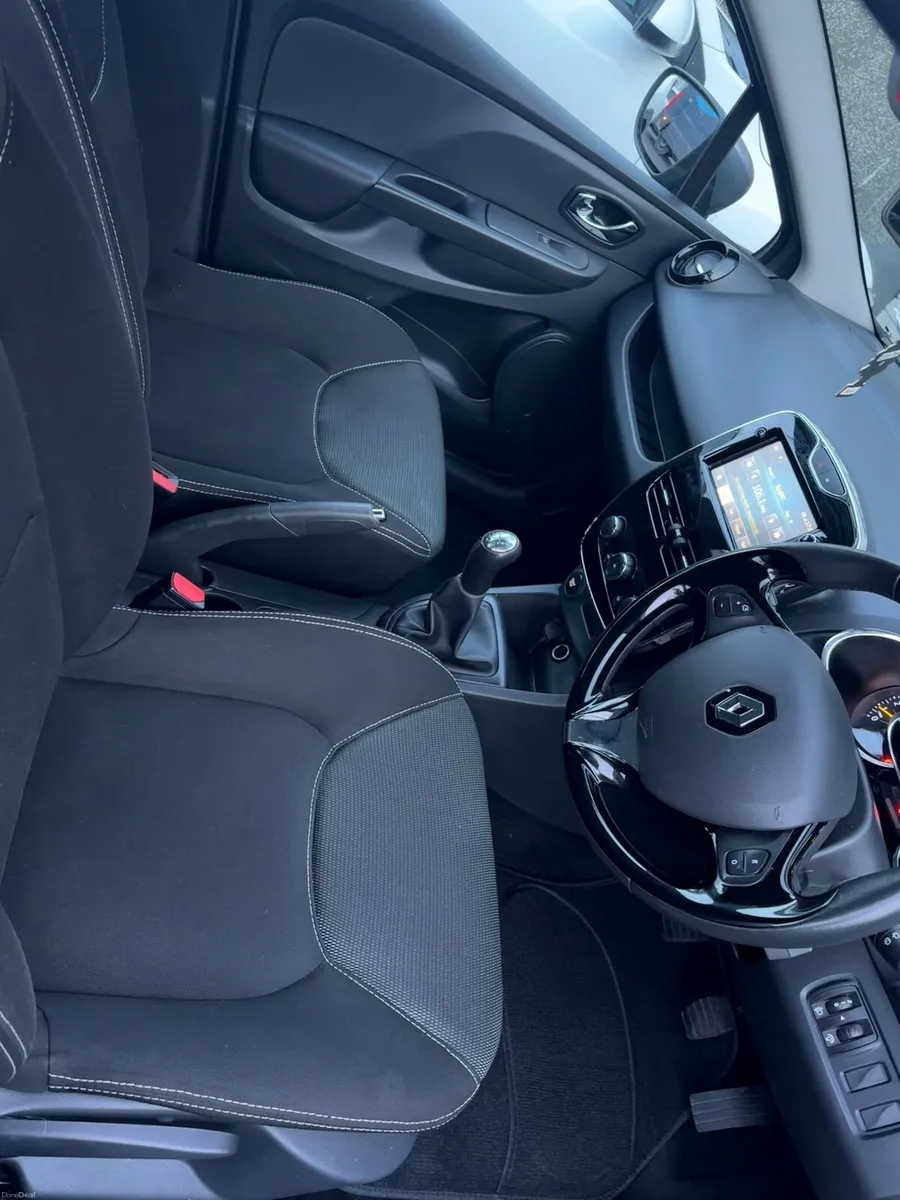 Renault Clio 2014 *LOW MILEAGE* - Image 2