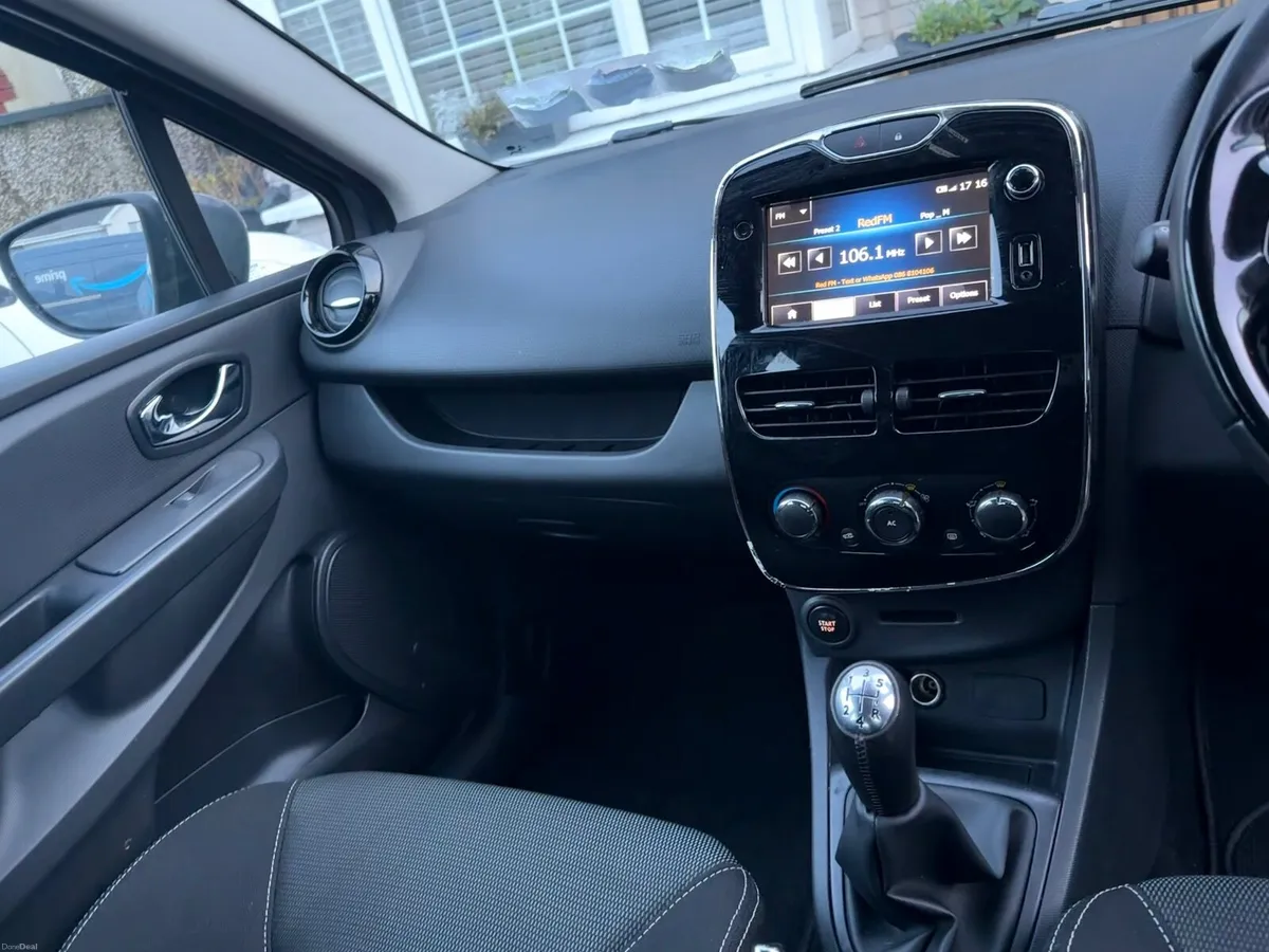 Renault Clio 2014 *LOW MILEAGE* - Image 3