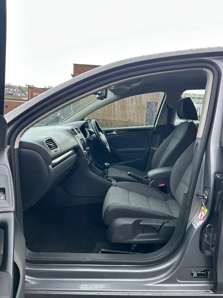 Volkswagen Golf 2012 - Image 3