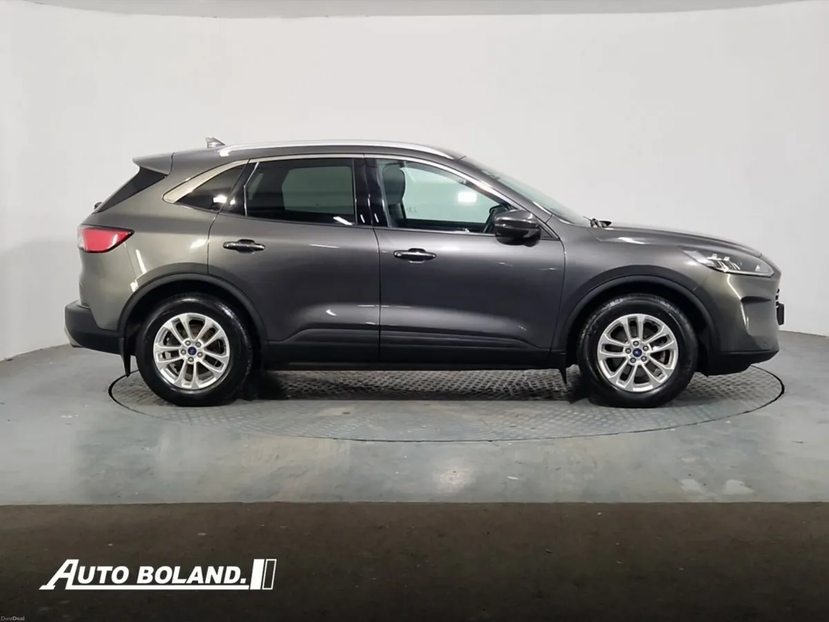 Ford Kuga 1.5 EcoBlue 120PS Titanium - Image 4