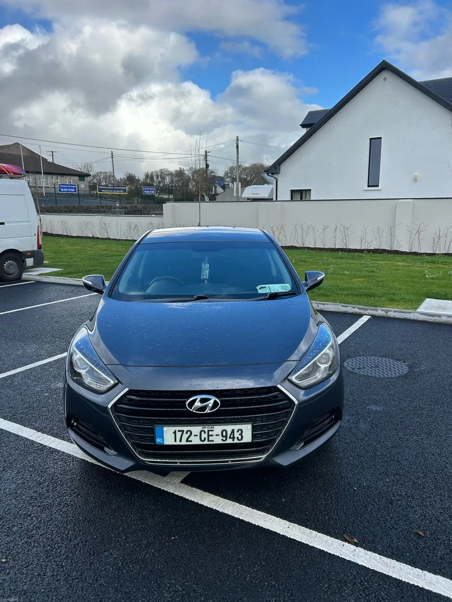 Hyundai i40 executive - Image 2