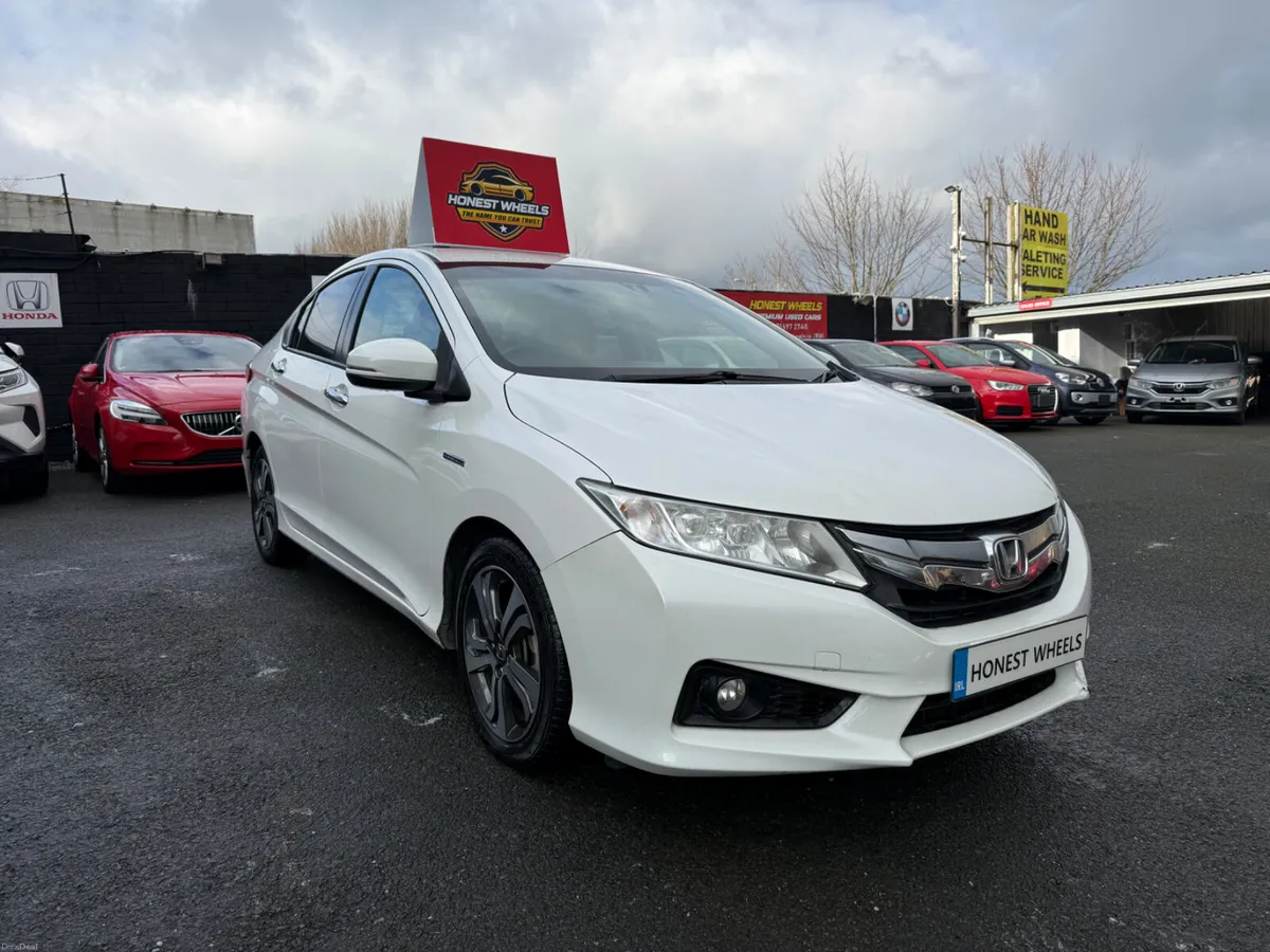 2015 Honda Grace 1.5L Hybrid Automatic - Image 2