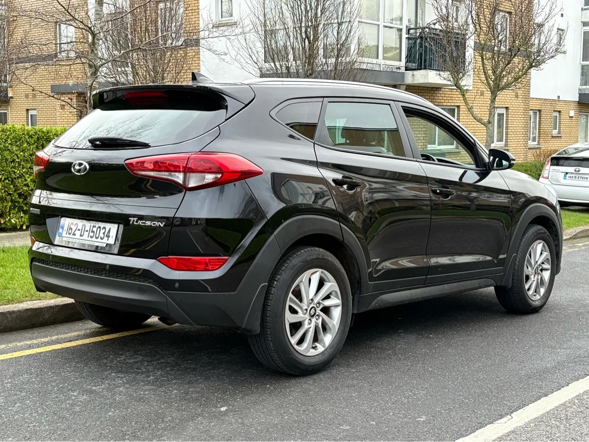 2016 Hyundai Tucson Executive **LOW KMS* - Image 3