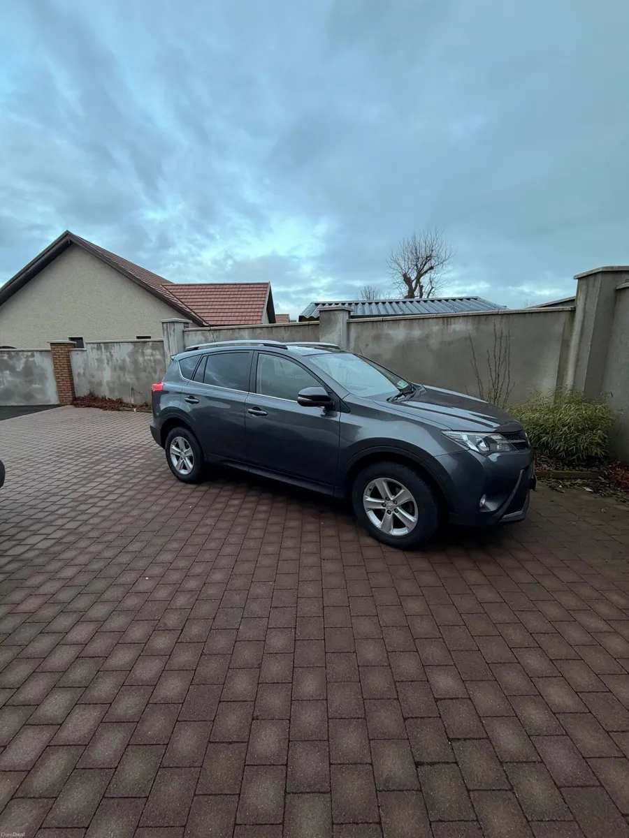 TOYOTA RAV 4 RAV4 2.0 D-4D INVINCIBLE 2WD 12 124BH - Image 2