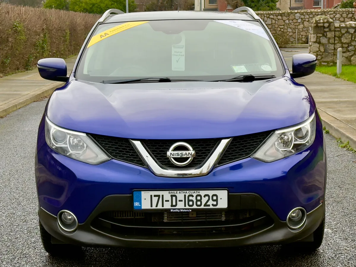 Extremely Low Miles Nissan Qashqai Petrol Auto - Image 2