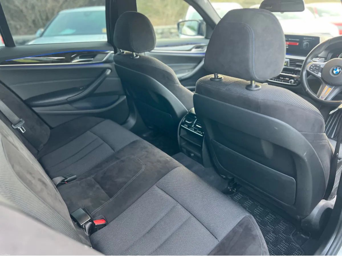 BMW 5-Series 523 m Sport - Image 6