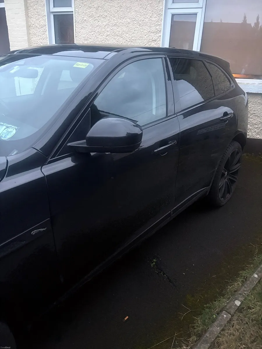 Jaguar F-Pace 2021 - Image 4