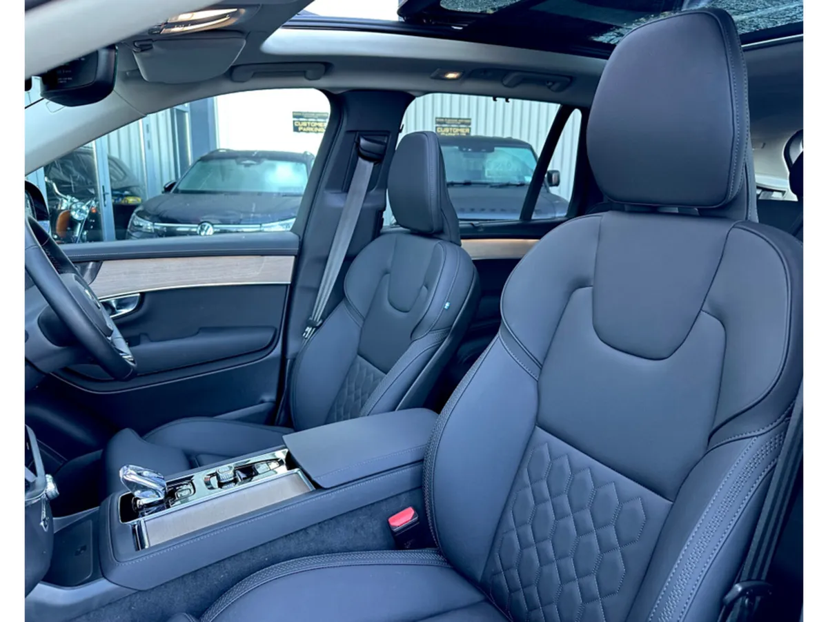 Volvo XC90 + T8 PHEV AWD AUTO PLUS - Image 4