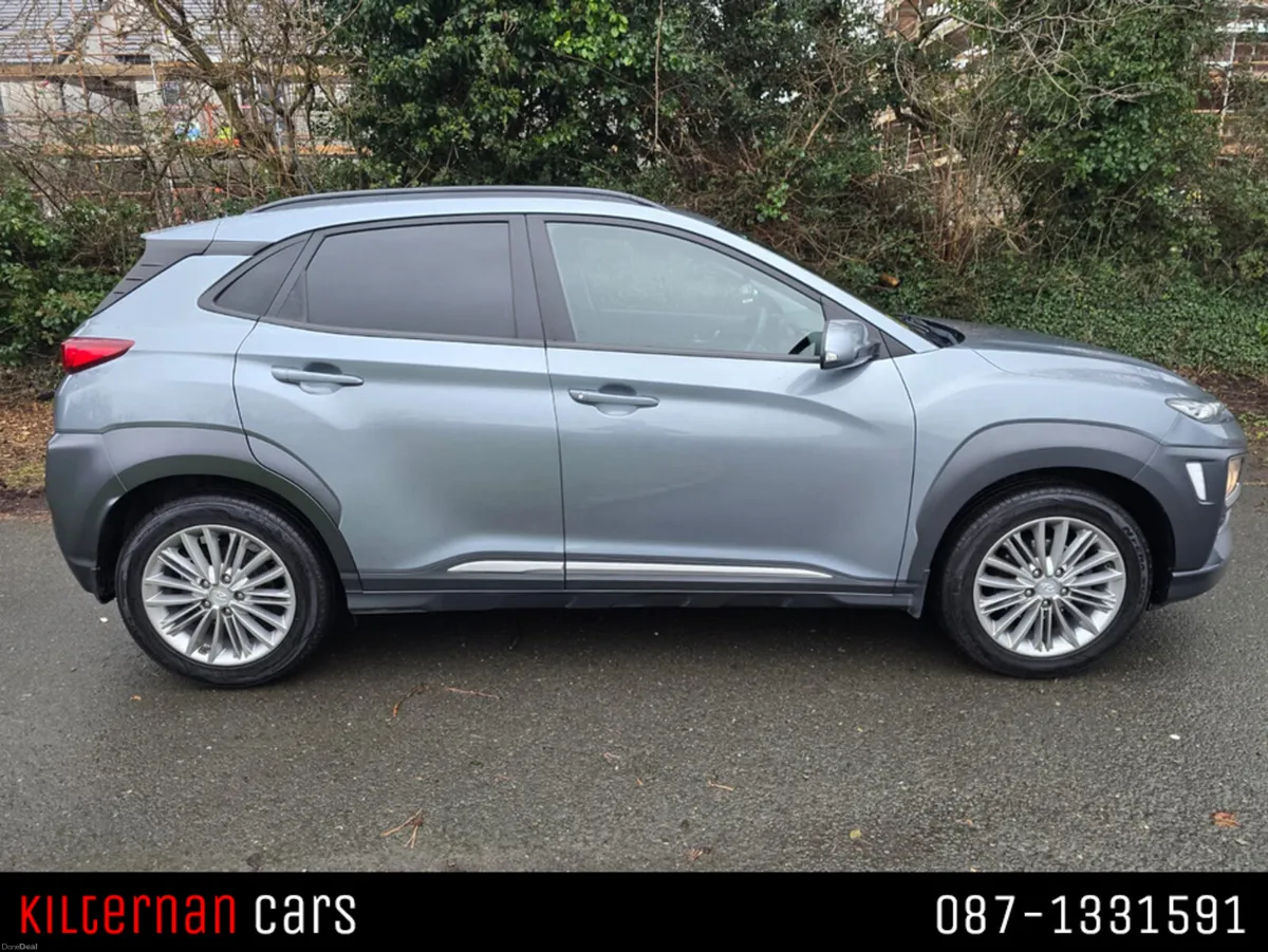 Hyundai KONA 1.0 PETROL KAUAI EXECUTIVE 5DR - Image 3