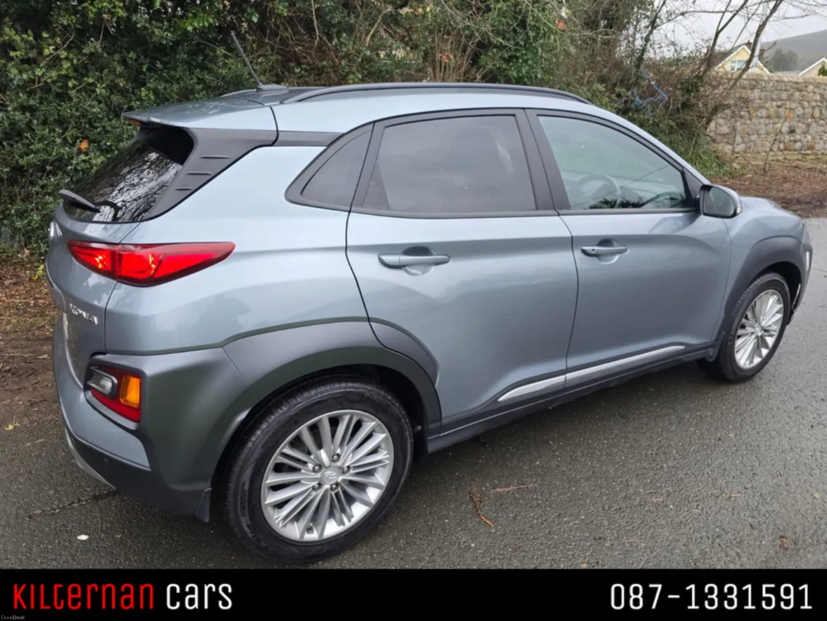 Hyundai KONA 1.0 PETROL KAUAI EXECUTIVE 5DR - Image 4