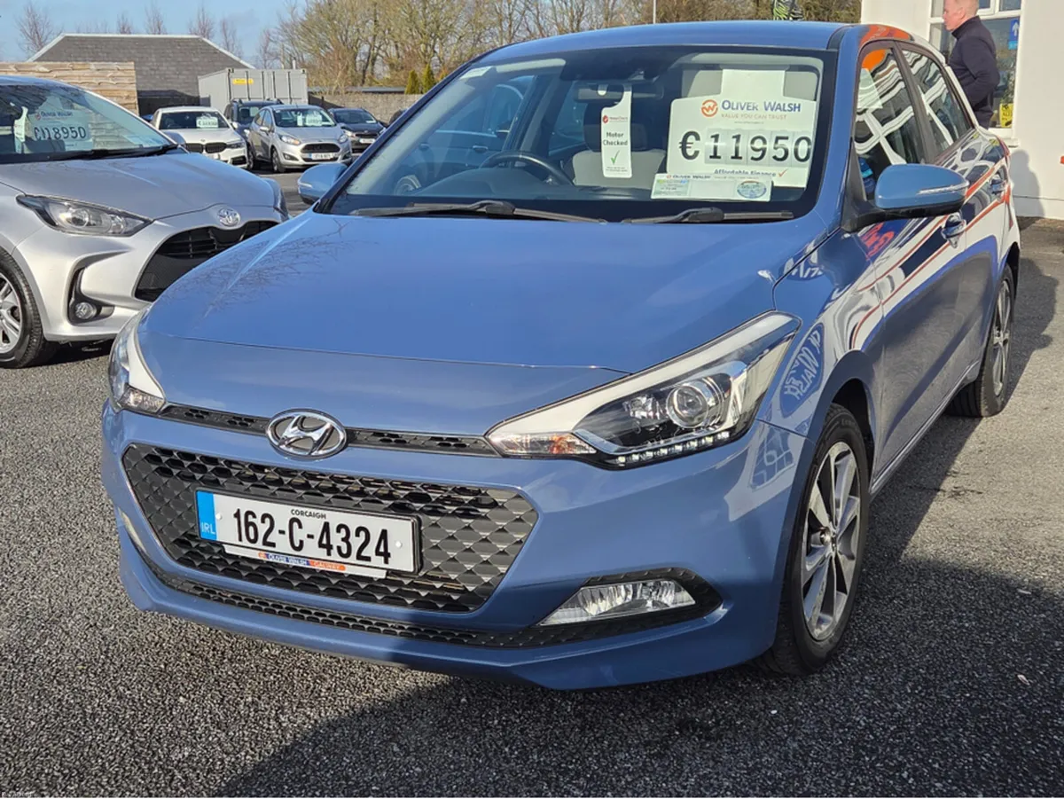 Hyundai i20 DELUXE 5DR - Image 4