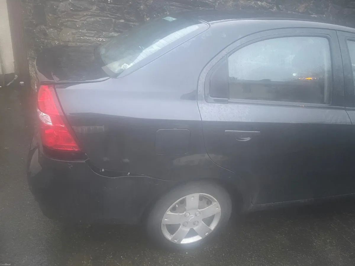 Chevrolet Aveo 2010 - Image 1