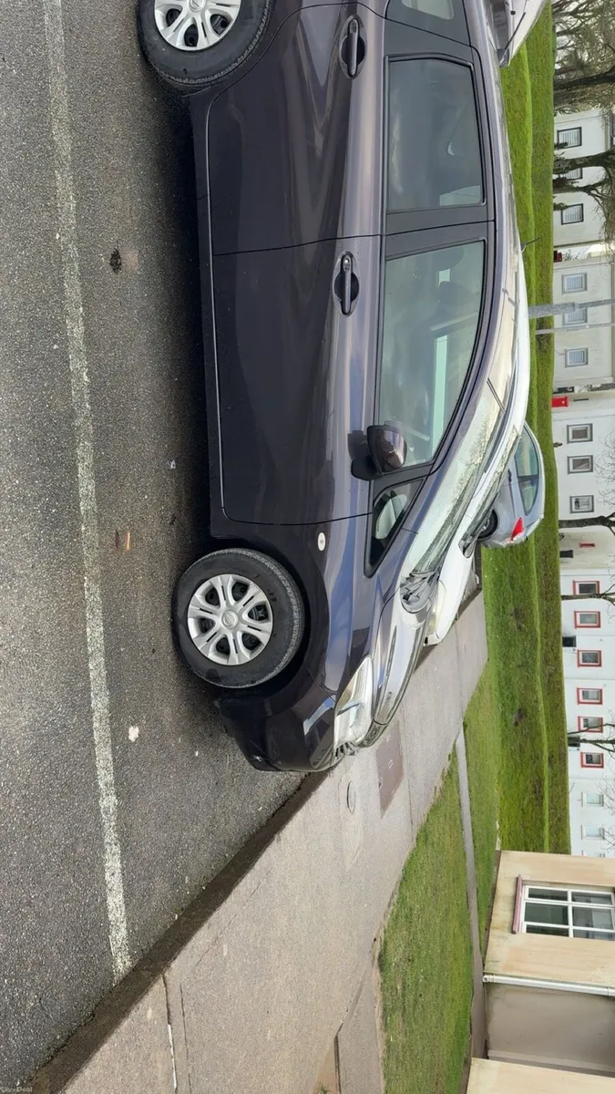 Car automatic low mileage new nct - Image 4