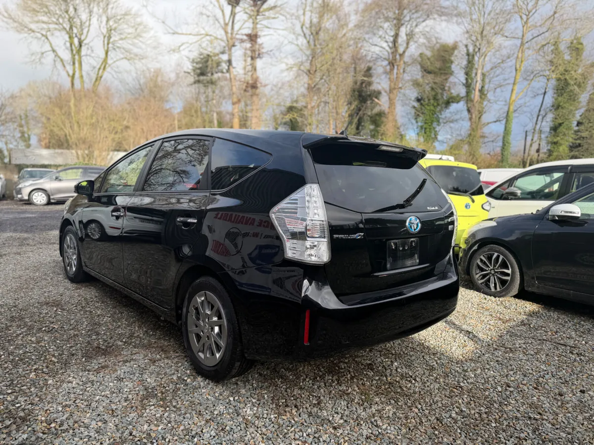 Toyota Prius 2015 - Image 6