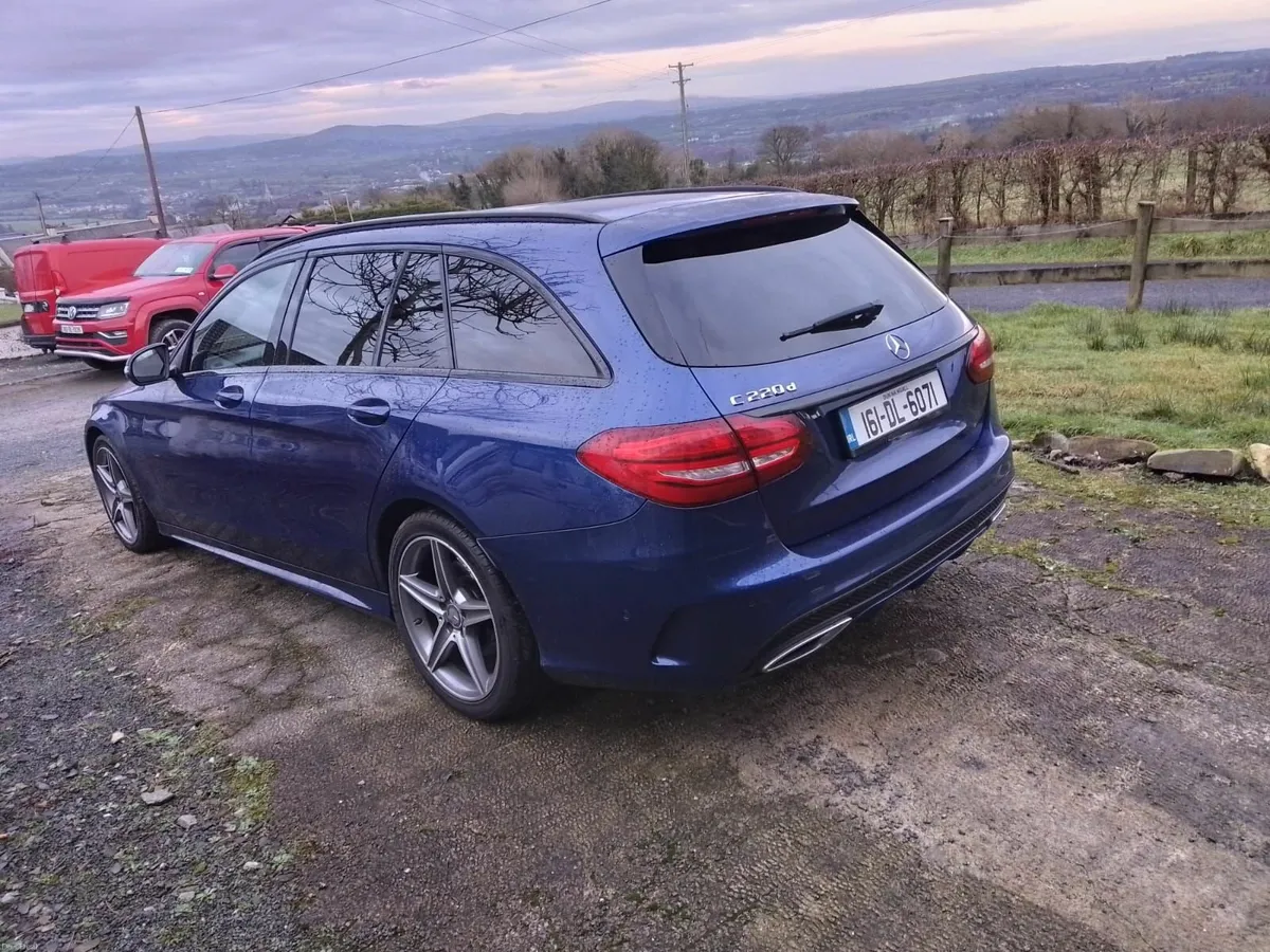 Mercedes-Benz C-Class 2016 - Image 2