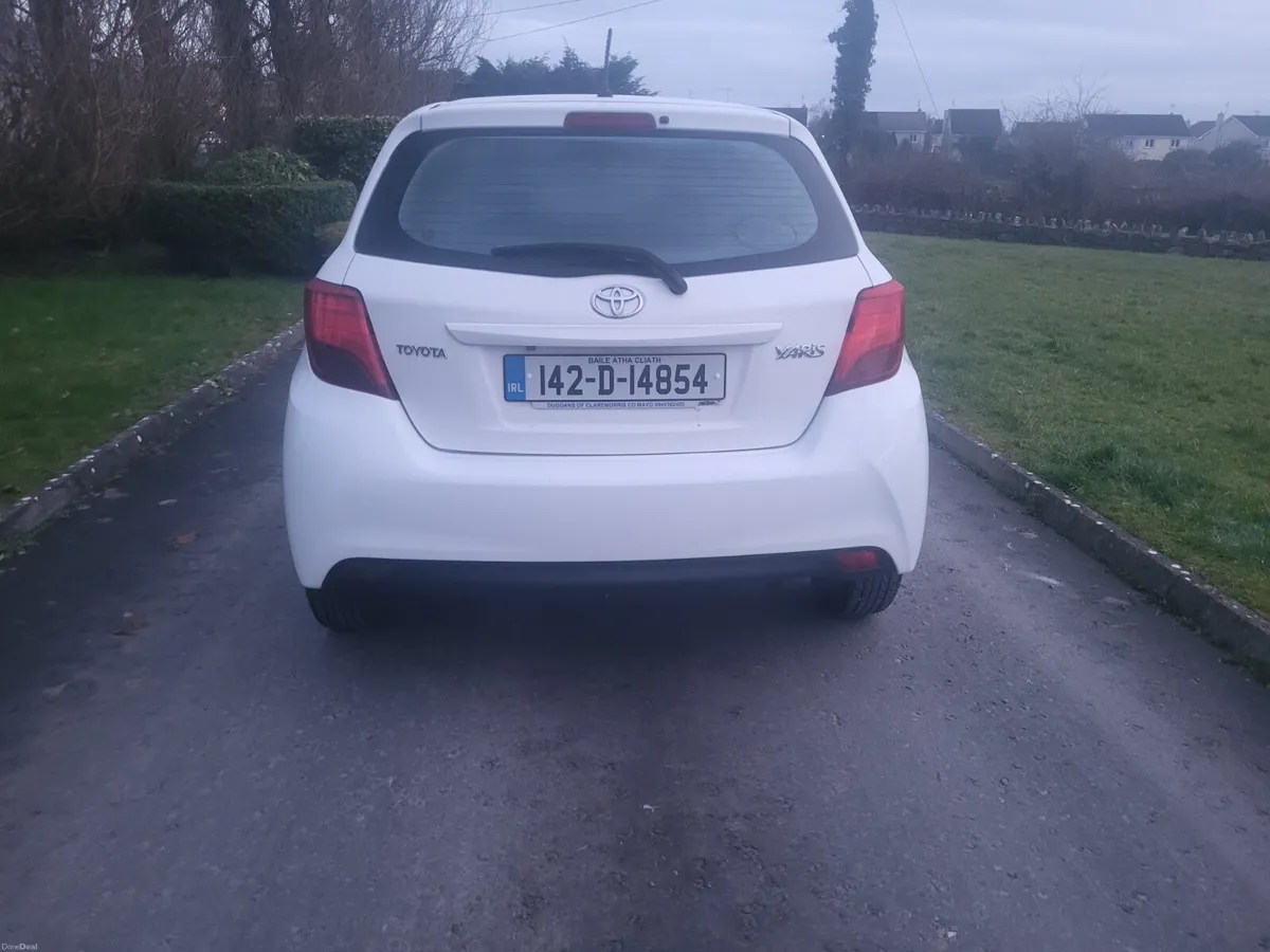 Toyota Yaris  AUTOMATIC  2014 - Image 3