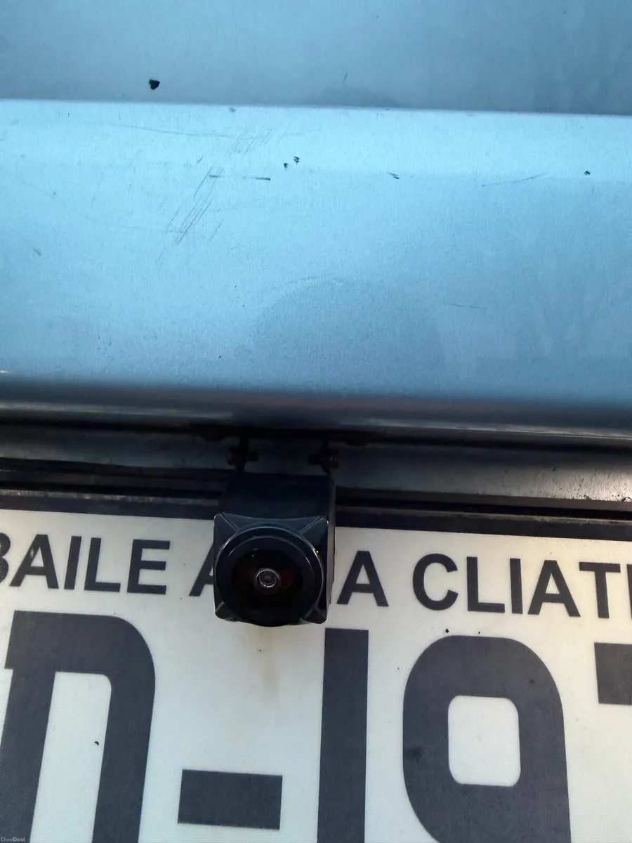 Volkswagen Passat - Image 4