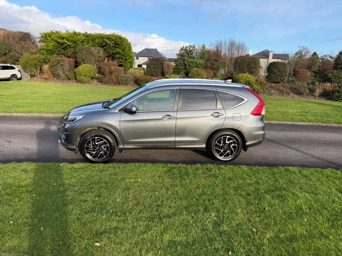 Honda CR-V 2017 4 WD - Image 2