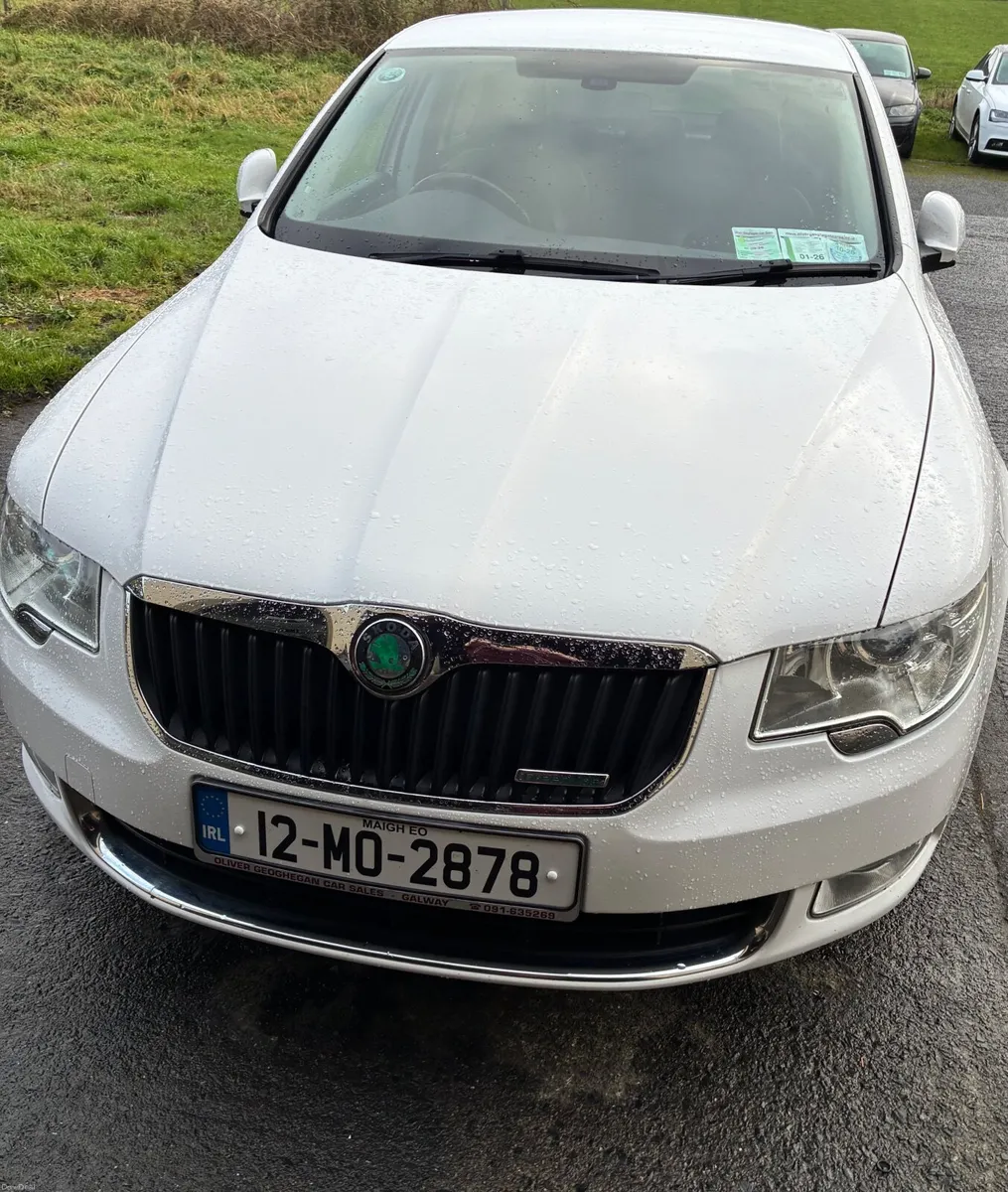 Skoda Superb 2012 - Image 3