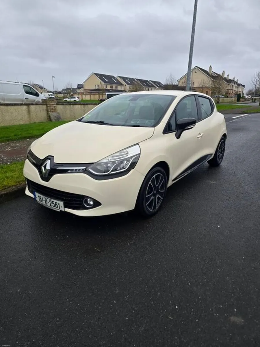 2016 Renault Clio - Image 2