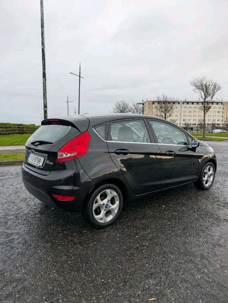 Ford fiesta - Image 2