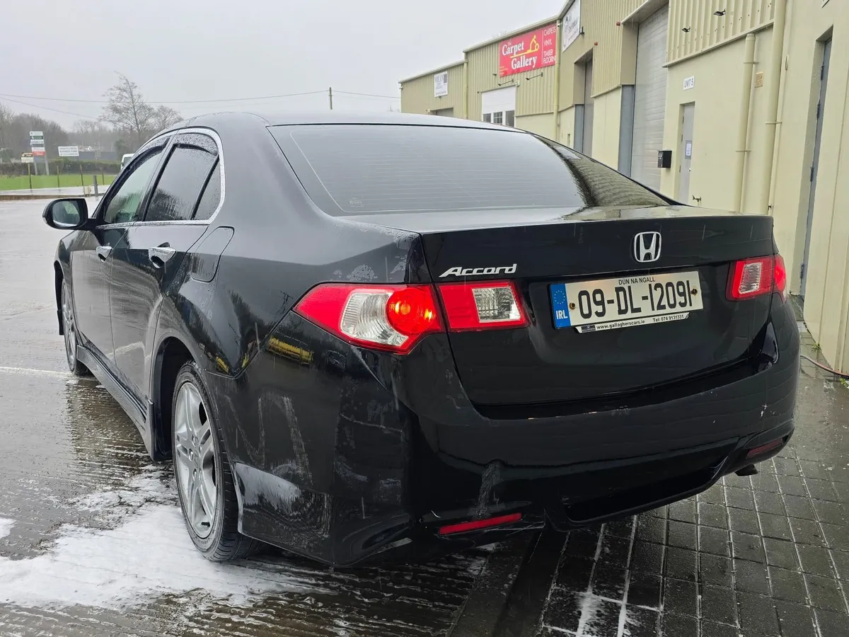 Honda Accord 2009 - Image 4