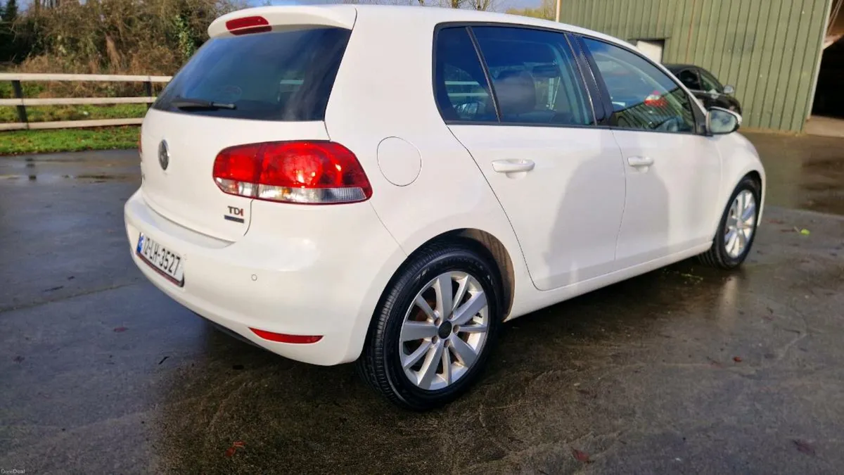 VW GOLF 2012 1.6 DIESEL AUTOMATIC - Image 3