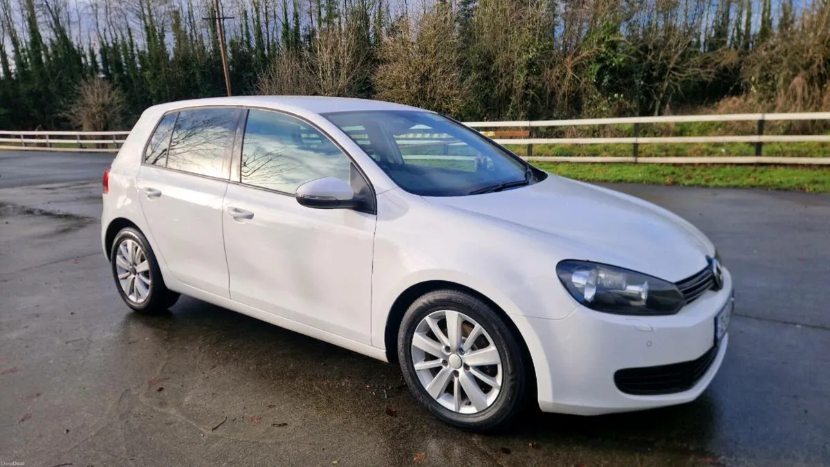 VW GOLF 2012 1.6 DIESEL AUTOMATIC - Image 1