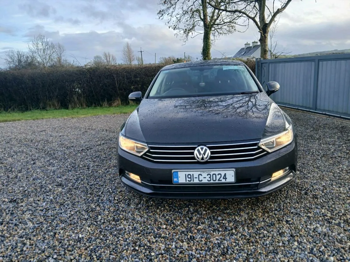VOLKSWAGEN PASSAT 2.0 TDI - Image 2
