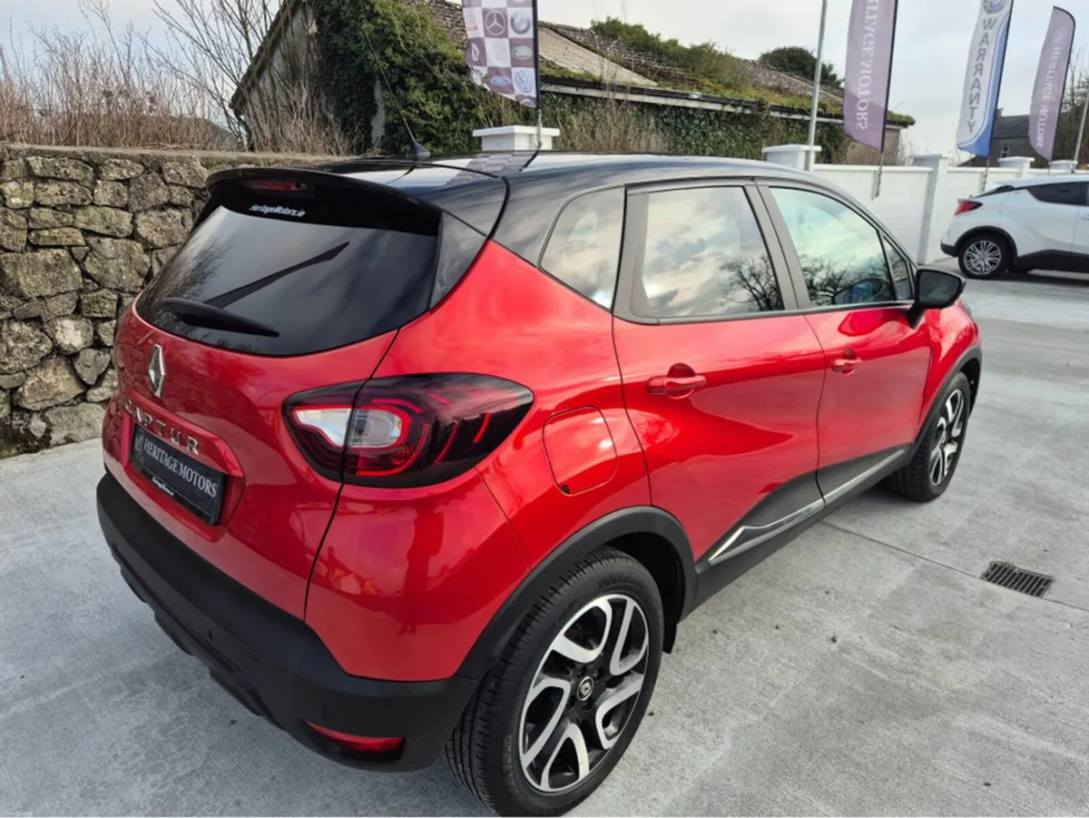 Renault Captur ICONIC DCI 90 MY MY18 5DR - Image 3