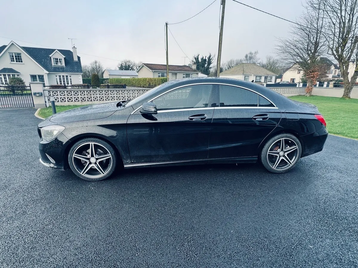 Mercedes CLA 200d Urban - Image 3
