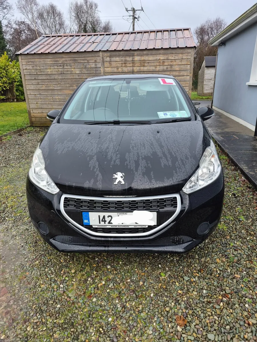 Peugeot 208 2014 - Image 1