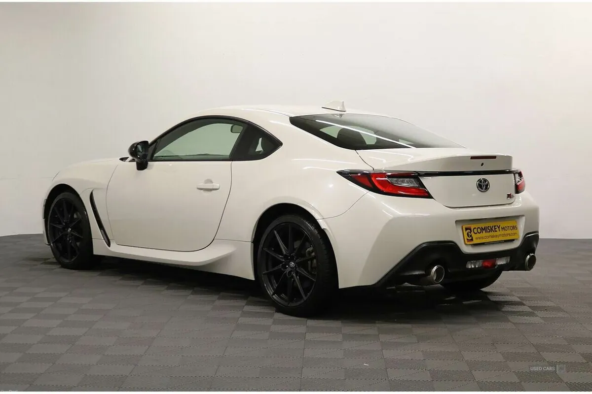 Toyota GR86 Boxer D-4S - Image 4