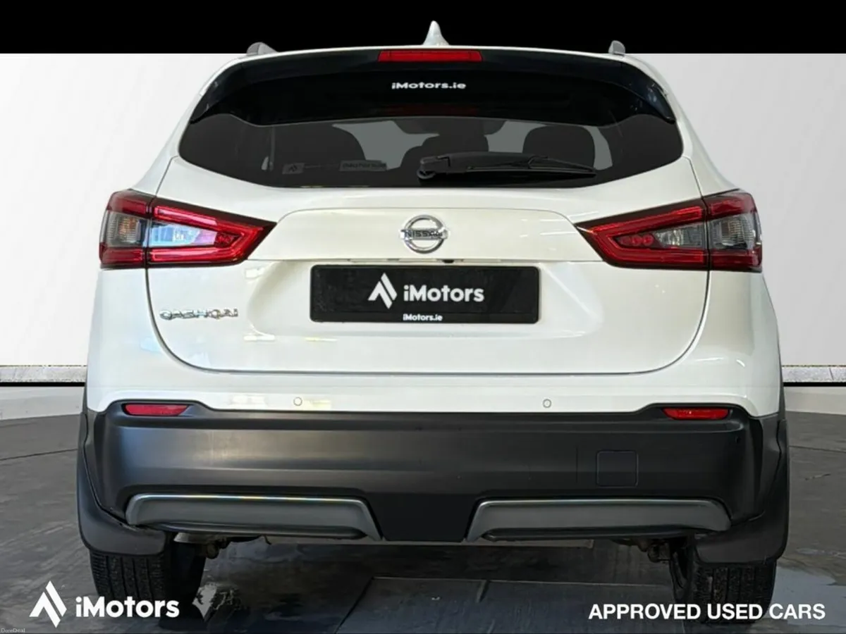 Nissan Qashqai 1.5 DCI N-connecta 5DR - Image 4