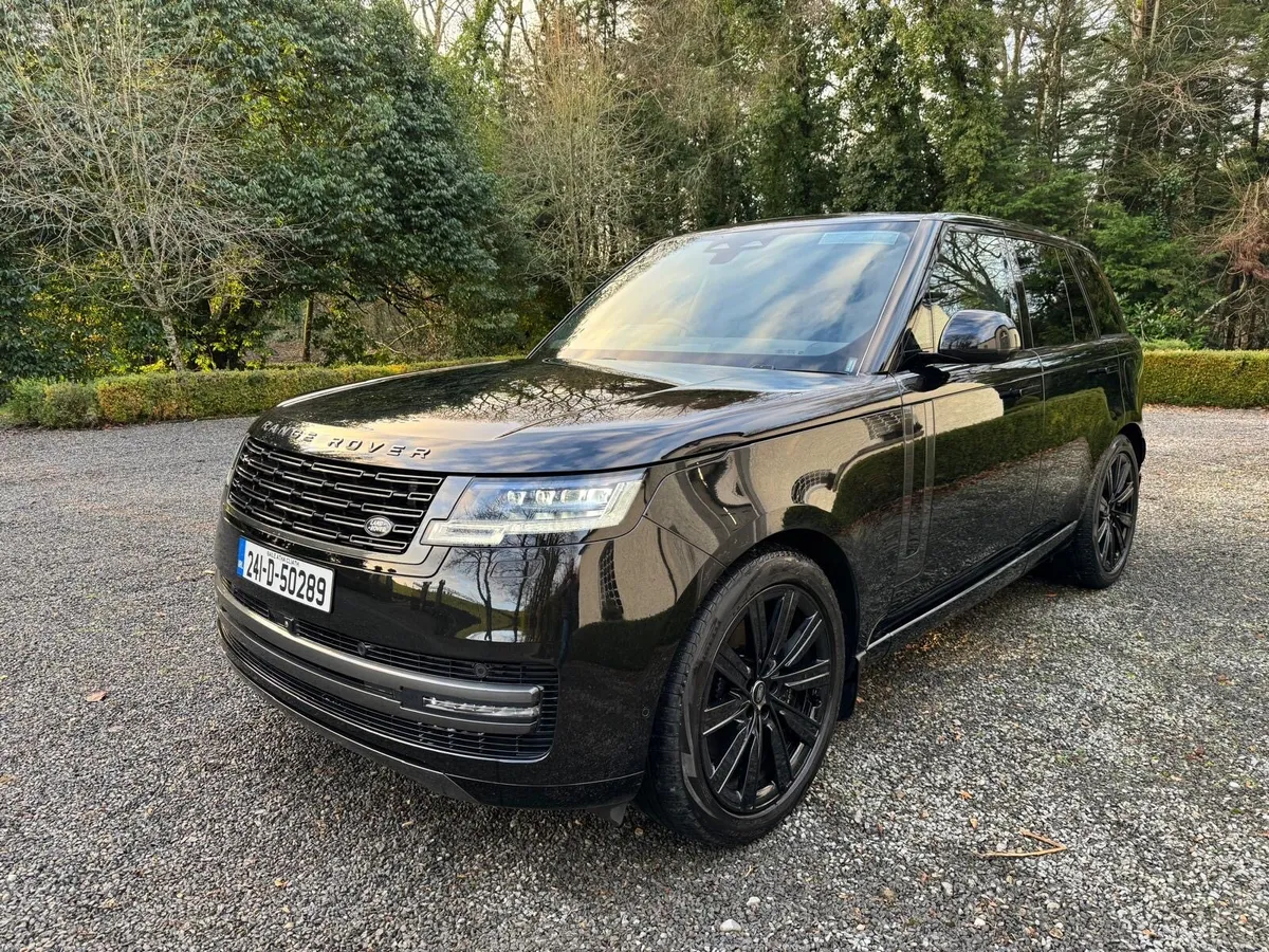 Range Rover P460e -plug in petrol hybrid - Image 2