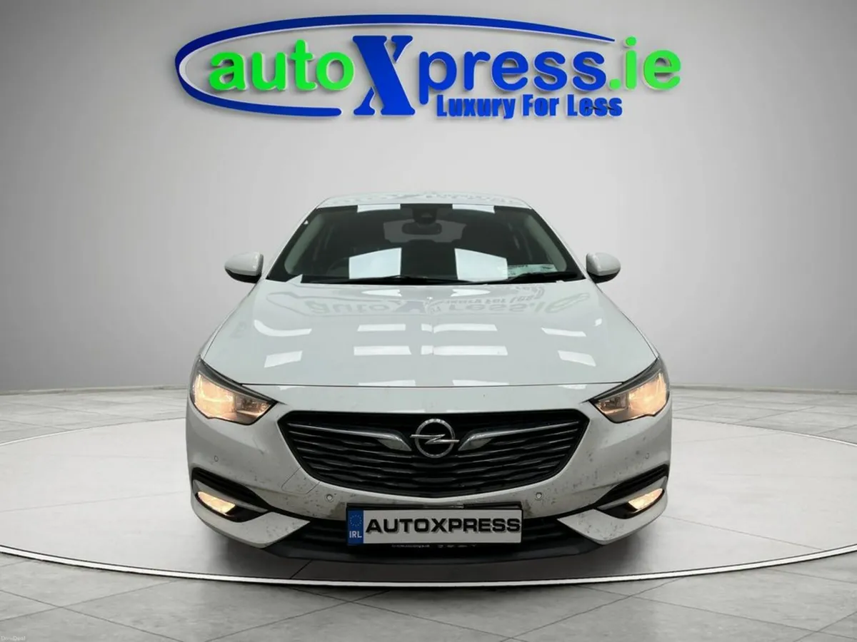 Opel Insignia Grand Sport 1.6 Manual - Image 3