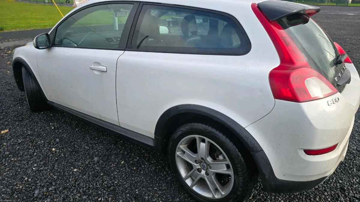 2010 volvo c30 - Image 4