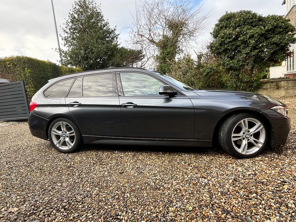 BMW 3 series estate M Sport - Image 3