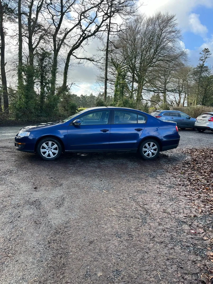 Volkswagen Passat - Image 3